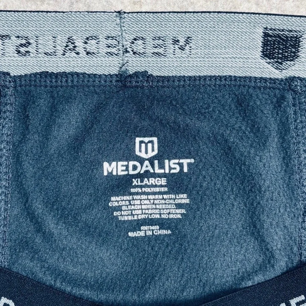 Medalist base layer